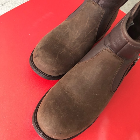 UGG - Picture 5 of 5